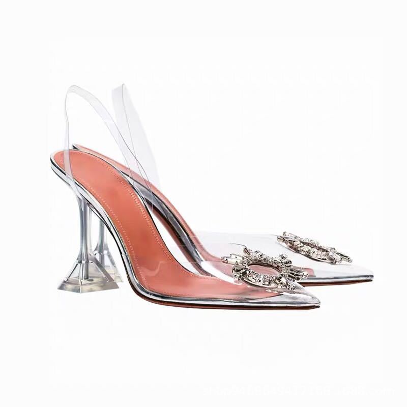 Transparent mid-heel shoes