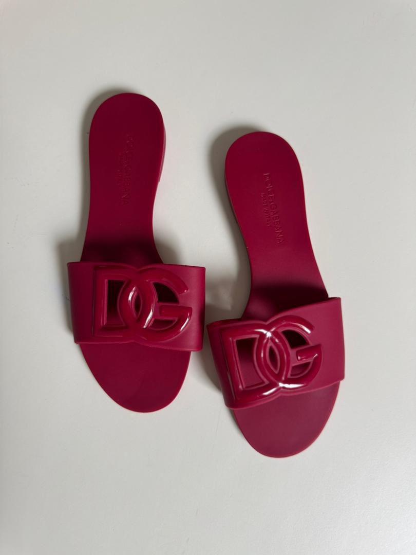 Dolce & Gabbana DG Logo Embossed Slides or similar "Bianca" style slides. 